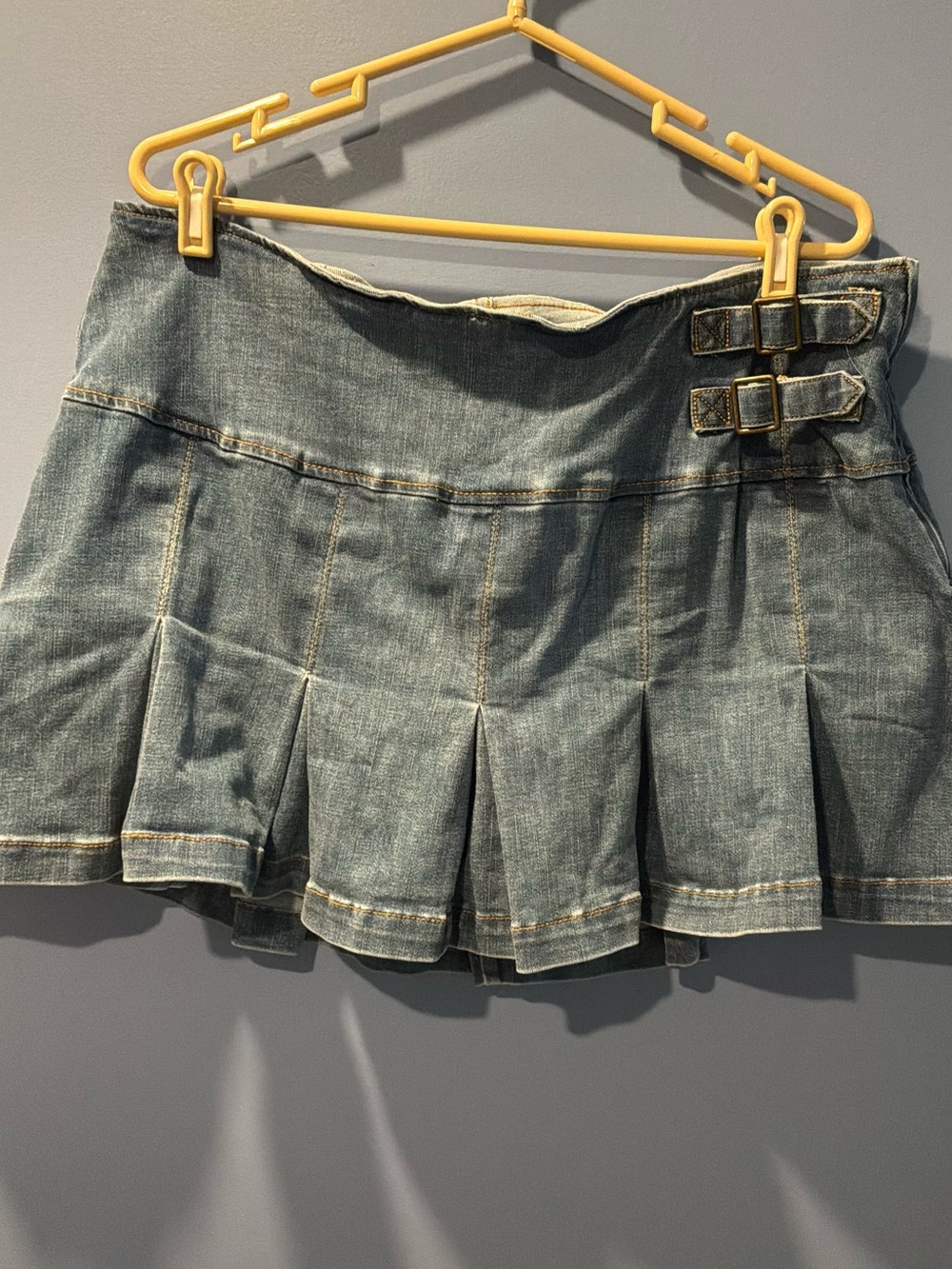 wild fable Blue Denim Pleated Mini Skirt with Buckle Detail